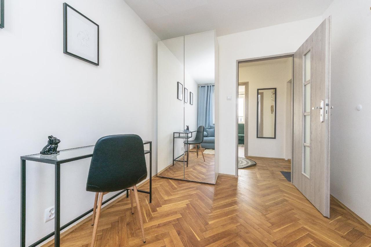 Glow Apartments, Apartament Kolobrzeska غدانسك المظهر الخارجي الصورة