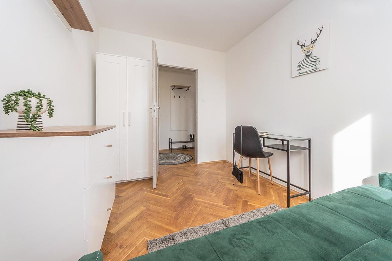 Glow Apartments, Apartament Kolobrzeska غدانسك المظهر الخارجي الصورة