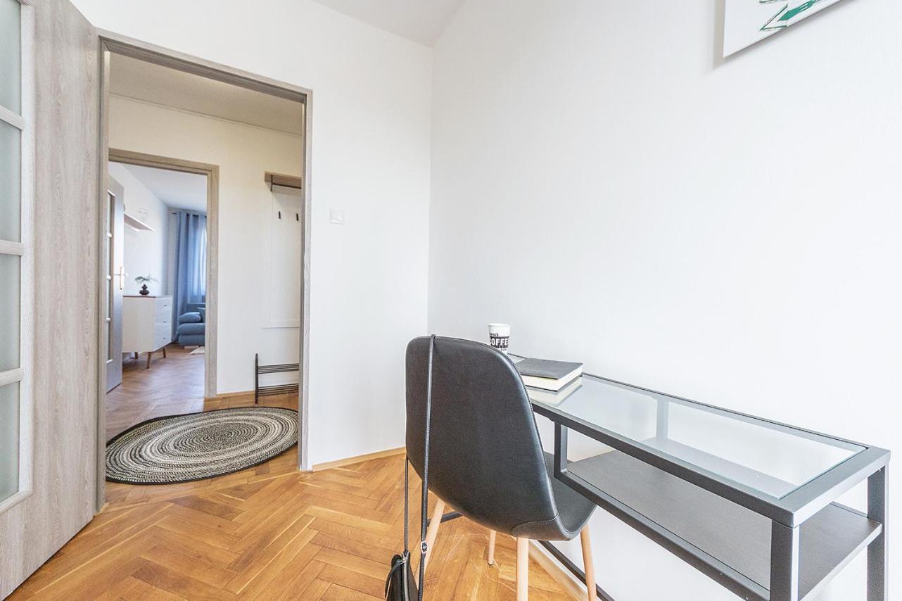 Glow Apartments, Apartament Kolobrzeska غدانسك المظهر الخارجي الصورة